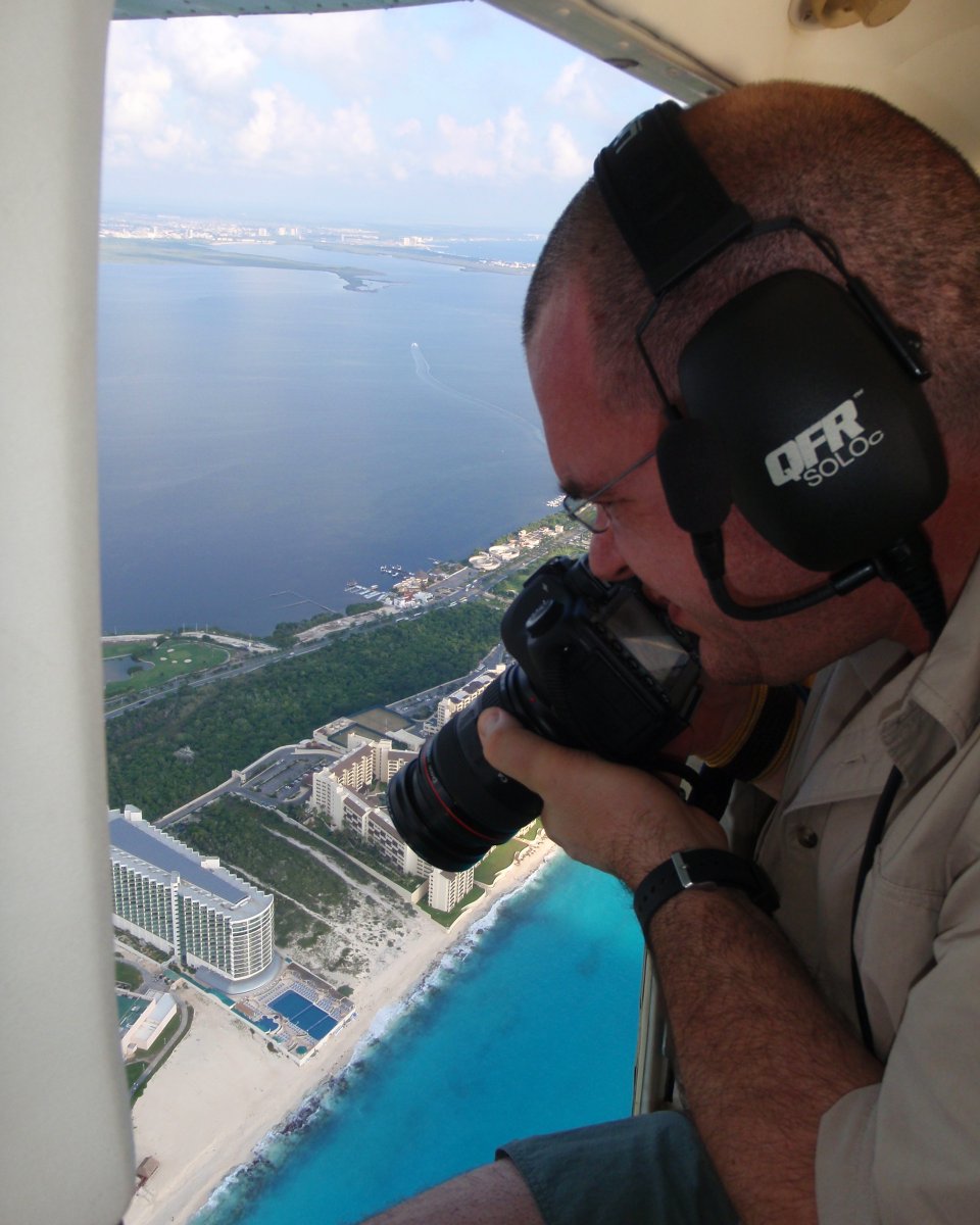 lighthawk_org's tweet image. 📸 Happy #WorldPhotographyDay!
LightHawk flies photographers to capture aerial images that inspire action &amp;amp; conservation.

They say a photo is worth 1,000 words… from 1,000 feet, we think it’s worth 10,000. 🛩️
#FlyingForGood #ConservationInFlight