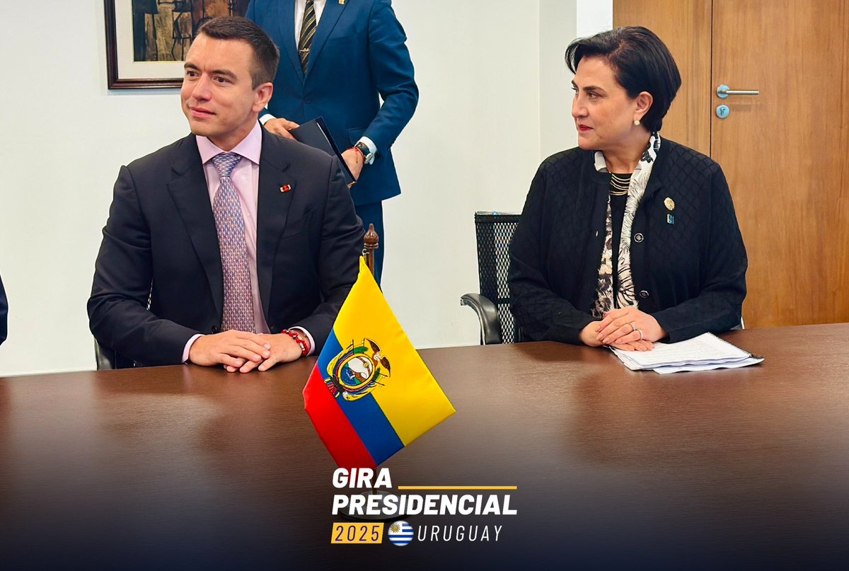 #AgendaUruguay🇺🇾

El Presidente <a href="/DanielNoboaOk/">Daniel Noboa Azin</a>, acompañado por la canciller <a href="/gabisommerfeld/">Gabriela Sommerfeld</a>, suscribió una Declaración Conjunta con la República Oriental del Uruguay y varios instrumentos bilaterales.