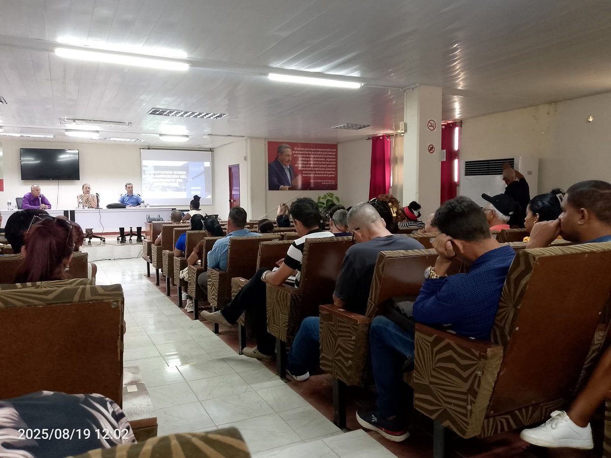 RicardoArtemisa's tweet photo. Hoy nos preparamos mediante la capacitación sobre Planificación del presupuesto para el 2026 y aclaraciones para la implementación del acuerdo 10199.
La preparación fue impartida por la Viceprimera Ministra de Finanzas y Precios https://t.co/1lpJlchRQm