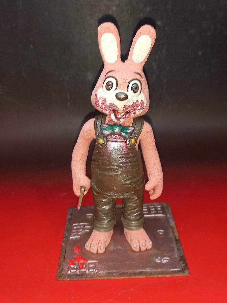 RamplastMago's tweet photo. Plastifigura de Uno de Los Personajes Emblemรกticos de Las saga de Videojuegos Survival Horror de "Silent Hill" ๐จ๐ฎ๐ฐ๐ค Saludos. ๐๐พ #plastilina #ramplastmago #silenthill #robbierabbit #porlosprimeros1000subs https://t.co/OfAJlVrLE8