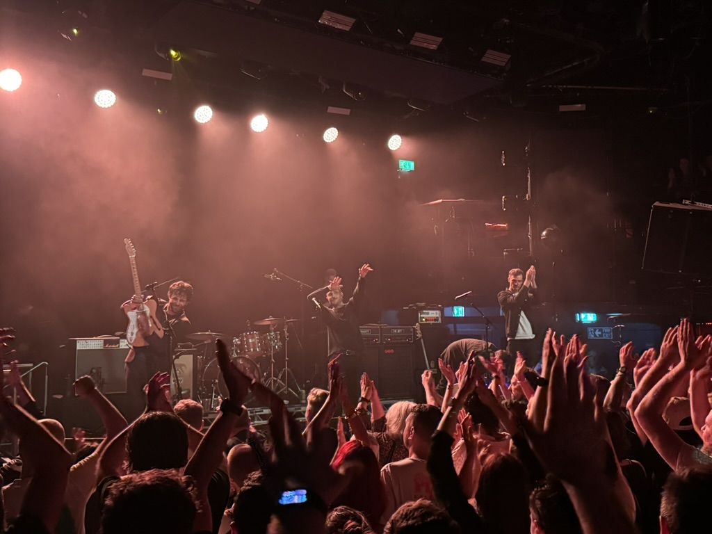 Will Read tweet media