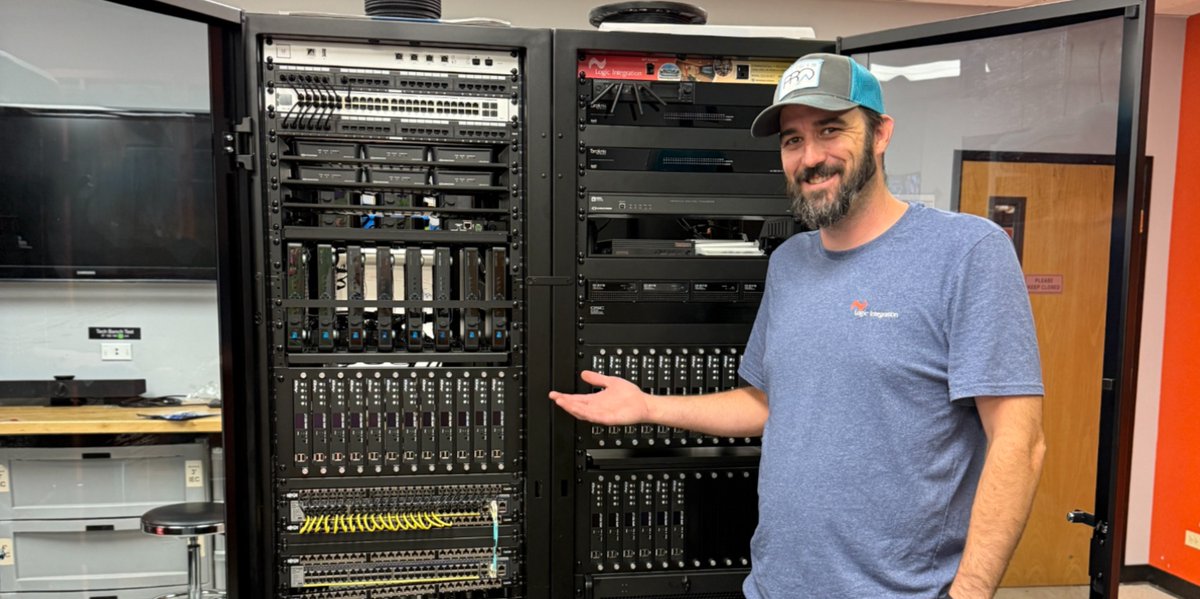 logicav's tweet image. 👷🏻 Behind the Scenes:
Our team just wrapped the rack build for @Thesbbar  powering TVs, sound, and more to keep the action nonstop.

🏈 Only 16 days until kickoff!

Featuring: @AuroraMMCorp   @OriginAcoustics  @Crestron  @qscproaudio  @Snap_One_  @eatoncorp 

#logicintegration