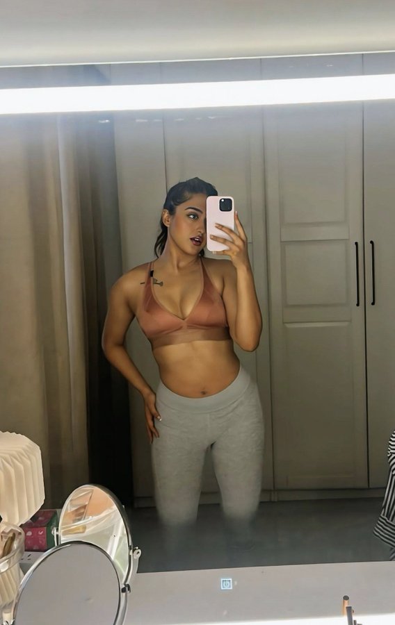 GyvEsykW8AAiWiV?format=jpg&name=900x900