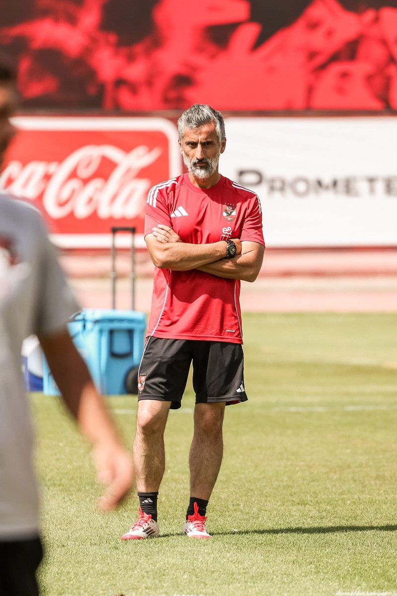 MickyJnr__'s tweet image. 🚨 Al Ahly have officially requested foreign referees for their upcoming league clash against Pyramids FC.

New season… same old concerns. 🍿

#AfricanFootball #AlAhly #PyramidsFC