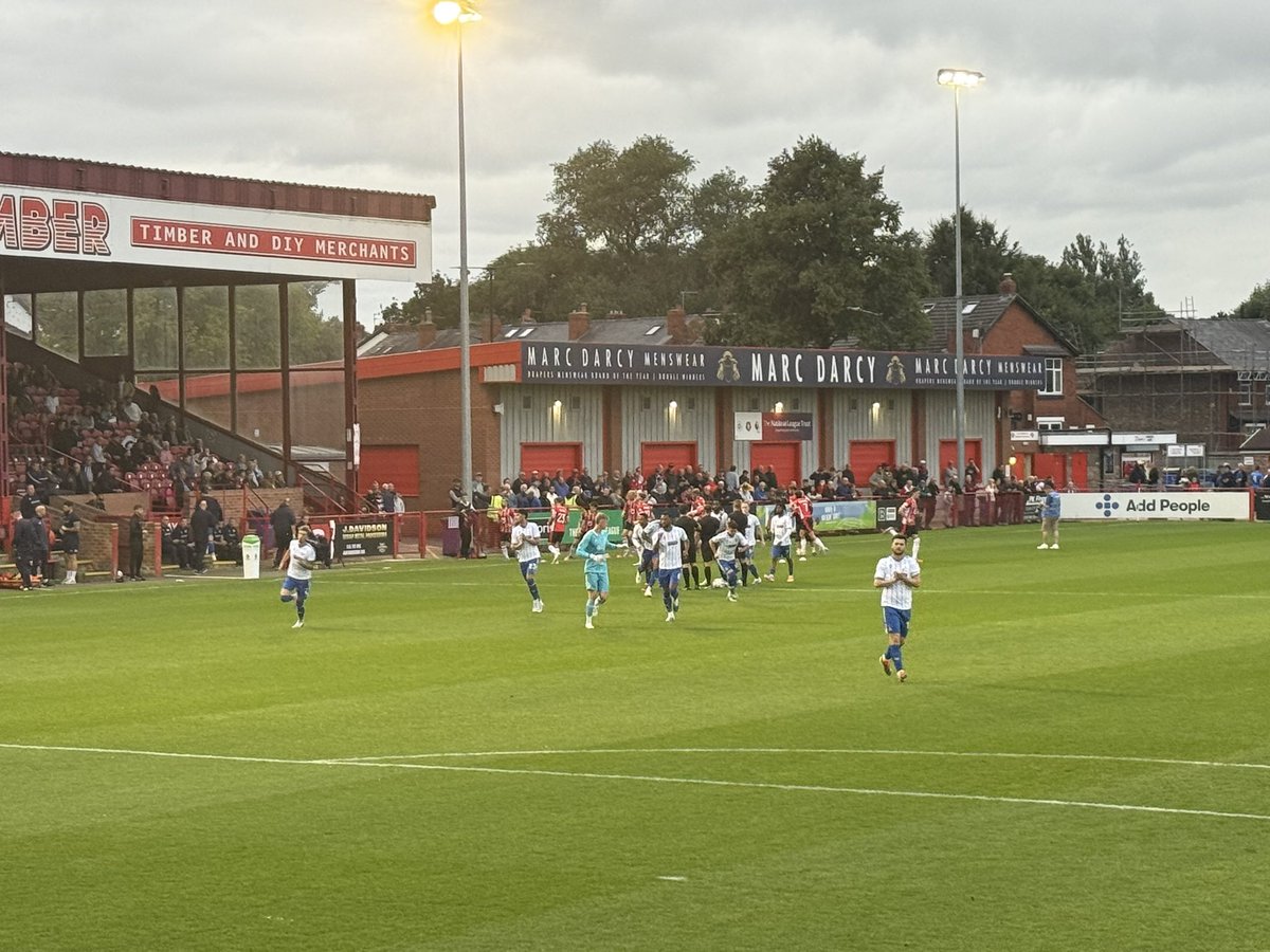 Come on Pools! UTP. 💙🤍