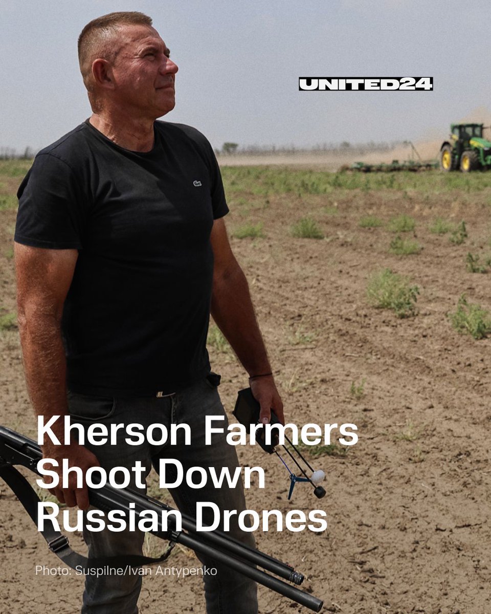 UNITED24 Media (@united24media) on Twitter photo Ukraine's <a href="/suspilne_news/">SUSPILNE NEWS 📰</a> shows how Ukrainian farmers risk their lives to harvest as Russian drones hunt them in the fields.
🧵1/3⬇️ Ukraine's <a href="/suspilne_news/">SUSPILNE NEWS 📰</a> shows how Ukrainian farmers risk their lives to harvest as Russian drones hunt them in the fields.
🧵1/3⬇️
