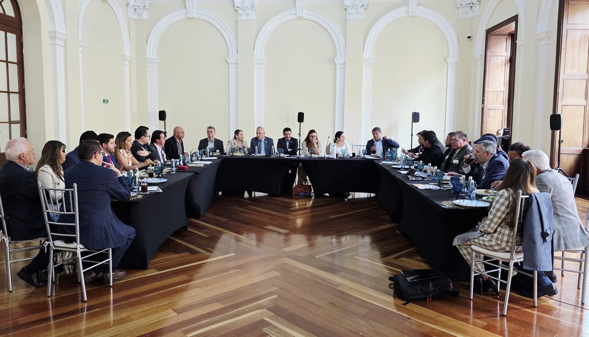 German Blanco A (@germanblancoa) on Twitter photo PROYECTO NUEVA LEY COOPERATIVA !!
En Reunión con especialistas del Sector Solidario <a href="/ConfecoopCol/">Confecoop</a>
+ Ponentes <a href="/CamaraColombia/">Cámara de Representantes de Colombia</a>
+ <a href="/supersolidaria_/">Supersolidaria</a>
Hemos surtido los primeros dos debates en <a href="/SenadoGovCo/">Senado de la República 🇨🇴</a>
y pronto los Ponentes radicaran ponencia y debatiran en Comisión Septima de PROYECTO NUEVA LEY COOPERATIVA !!
En Reunión con especialistas del Sector Solidario <a href="/ConfecoopCol/">Confecoop</a>
+ Ponentes <a href="/CamaraColombia/">Cámara de Representantes de Colombia</a>
+ <a href="/supersolidaria_/">Supersolidaria</a>
Hemos surtido los primeros dos debates en <a href="/SenadoGovCo/">Senado de la República 🇨🇴</a>
y pronto los Ponentes radicaran ponencia y debatiran en Comisión Septima de