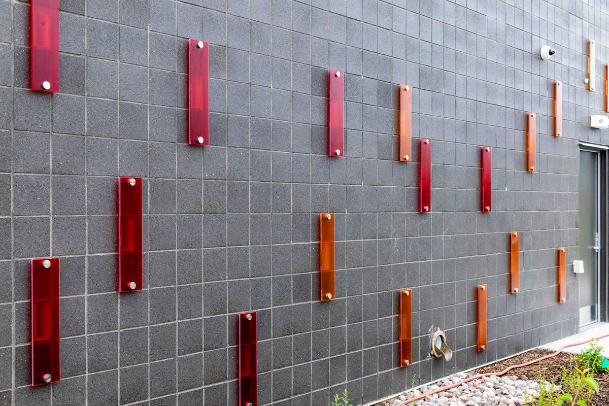 AIANational's tweet image. Color, texture, and performance come together at this award-winning Illinois amphitheater. Concrete block shapes spaces, supports acoustics, and holds up over time.

🔗  beautyofblock.com/why-block/ | #PartnerContent