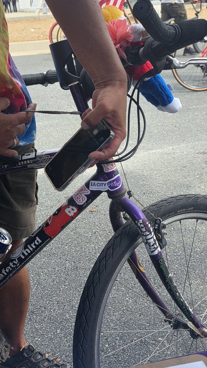 At Ciclavia, the LA City Clerk joined Angelenos to celebrate community spirit. We ride together, we love LA and most importantly- we VOTE!