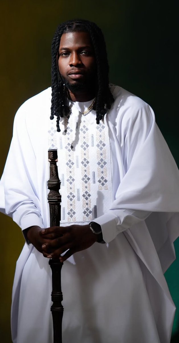 chidera_danny's tweet photo. @GossipMillNaija Pinovibes The real African prince https://t.co/w6Y2u6xy39