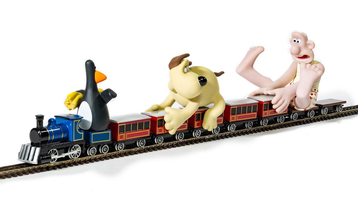One of these days, I would love to see this Wallace and Gromit train set in Plarail style. How cool would that be? 😁