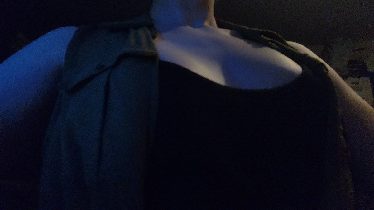 LatestBakr's tweet photo. trying this #boobstuesday https://t.co/qSRhOwT4dt