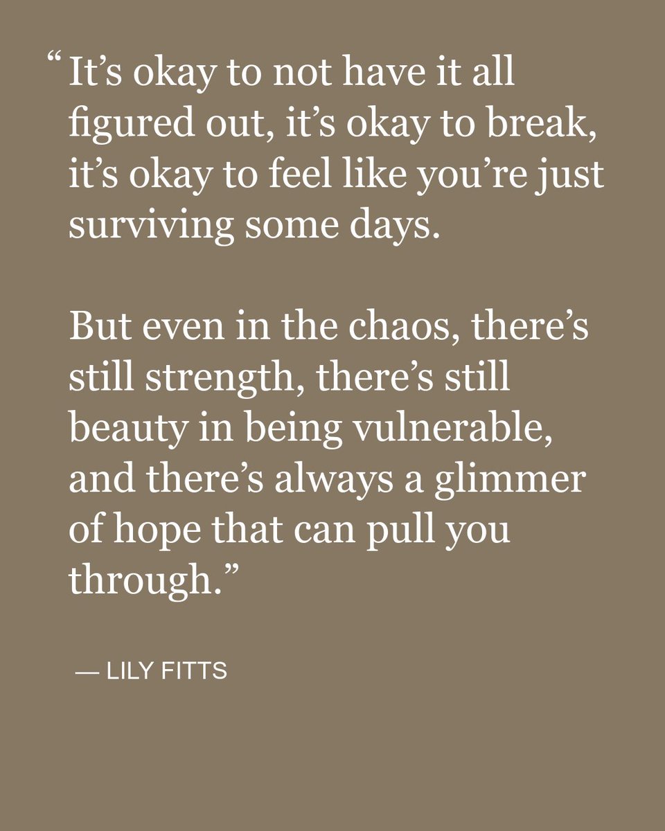 MusicWire_'s tweet photo. Lily Fitts debuts her 10‑track album Getting By. Available now via Thirty Knots Records. She also announces her first headline tour—11 U.S. cities plus Europe. Full release on MusicWire, link in bio.
📸: Ryan Simmons
#LilyFitts #GettingBy #ThirtyKnotsRecords https://t.co/dMrKVnFlxc