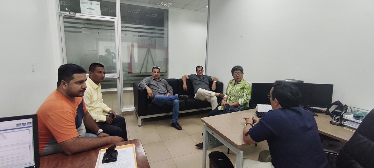 #ElNuevoEcuador| ✴️ La Junta Cívica del Pueblo de Chone, presidida por Peggy Pisco, realizó visita protocolaria a la máxima autoridad del <a href="/HospitalDavila/">Hospital General Dr. Napoleón Dávila Córdova</a>, para brindar su apoyo y fortalecer la gestión pública encaminada a beneficiar a los pacientes de esta unidad hospitalaria.