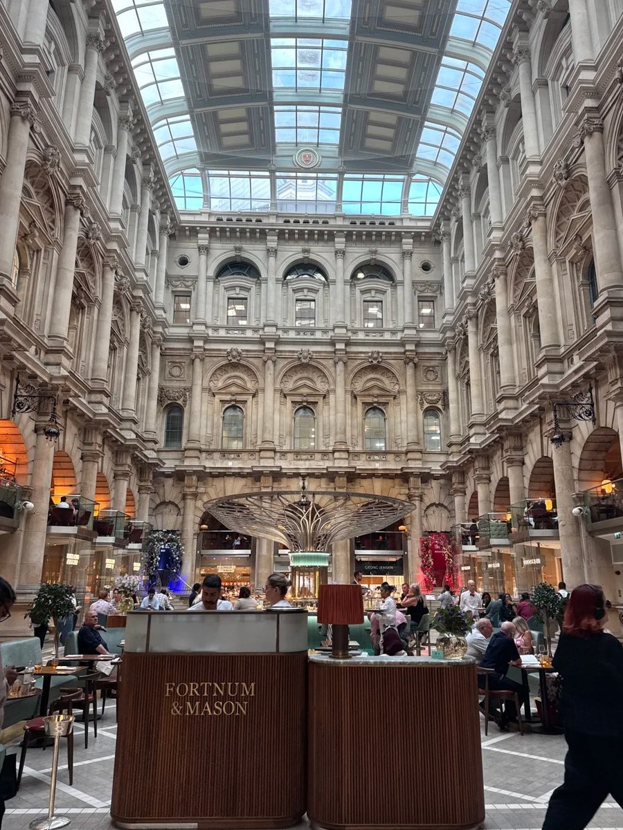 Bexe2142's tweet image. Free time is the best investment when spent feeding the mind with wisdom, curiosity, and knowledge. 📚🕰️🌿✨💡