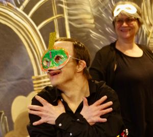 Jobs (Edmonton): Administrator/Producer - Rising Sun Theatre

ADMINISTRATOR part-time, Oct-June
Rising Sun Theatre, a differently-abled non-profit theatre.

buff.ly/n7iTVMj
#yegtheatre #yegarts