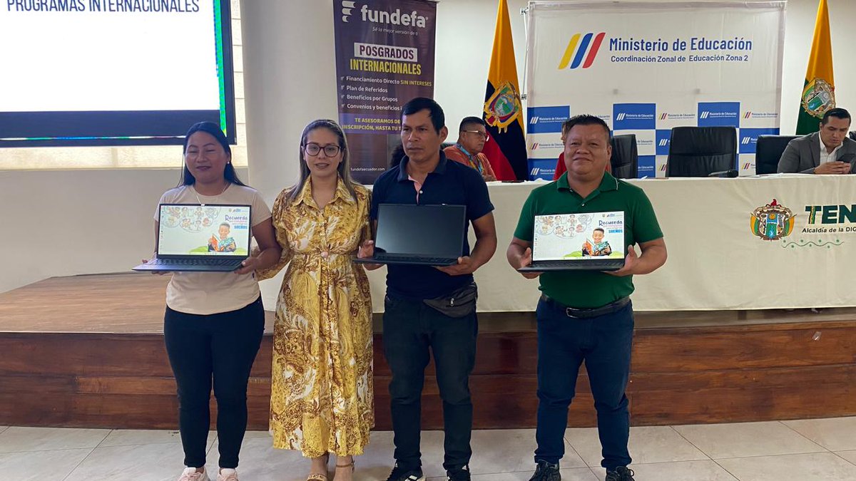 EducacionZ2_Ec's tweet image. [NAPO] La coordinadora Zonal de Educación 2, Daniela Pinargote, firmó un acuerdo con FUNDEFA para fortalecer la educación.

Además, entregó 16 computadoras a los docentes con el objetivo de contribuir al cierre de brecha digital en el sistema educativo. 💻

#ElNuevoEcuador