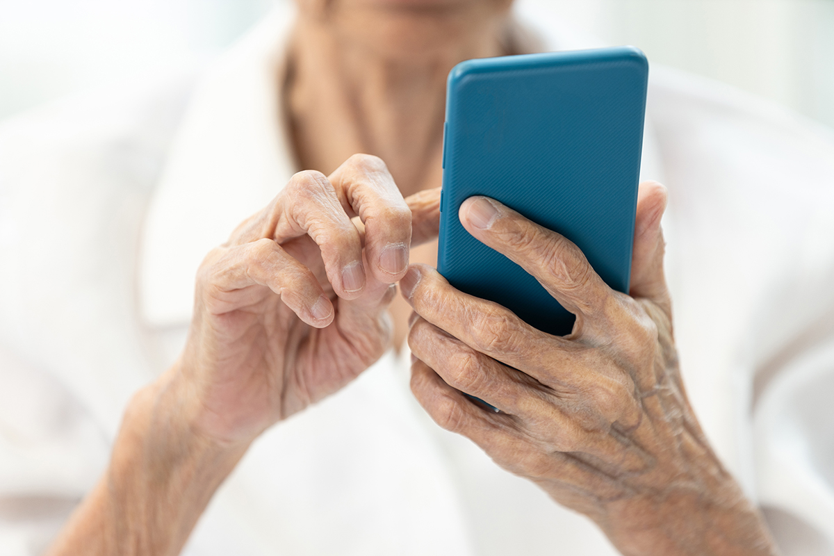 OkInsuranceGal's tweet image. Most older adults see online scams as a major issue, but many still feel vulnerable. Improving cybersecurity is key to protecting seniors and their families. Learn more here! #DigitalSafety #SeniorLiving sprou.tt/1ESV2eg5UKY