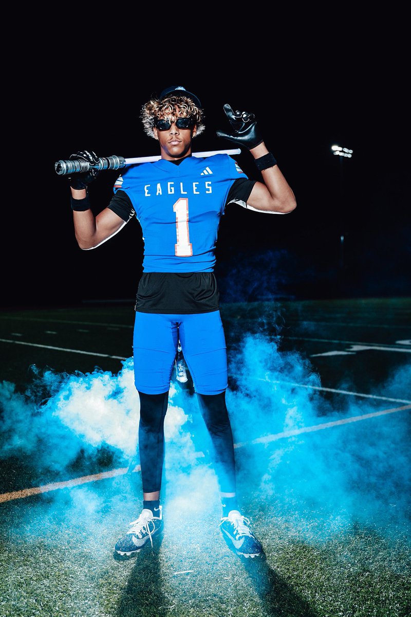 17 days until the historic season🦅… #ComingForItAll #GrahamKapowsin