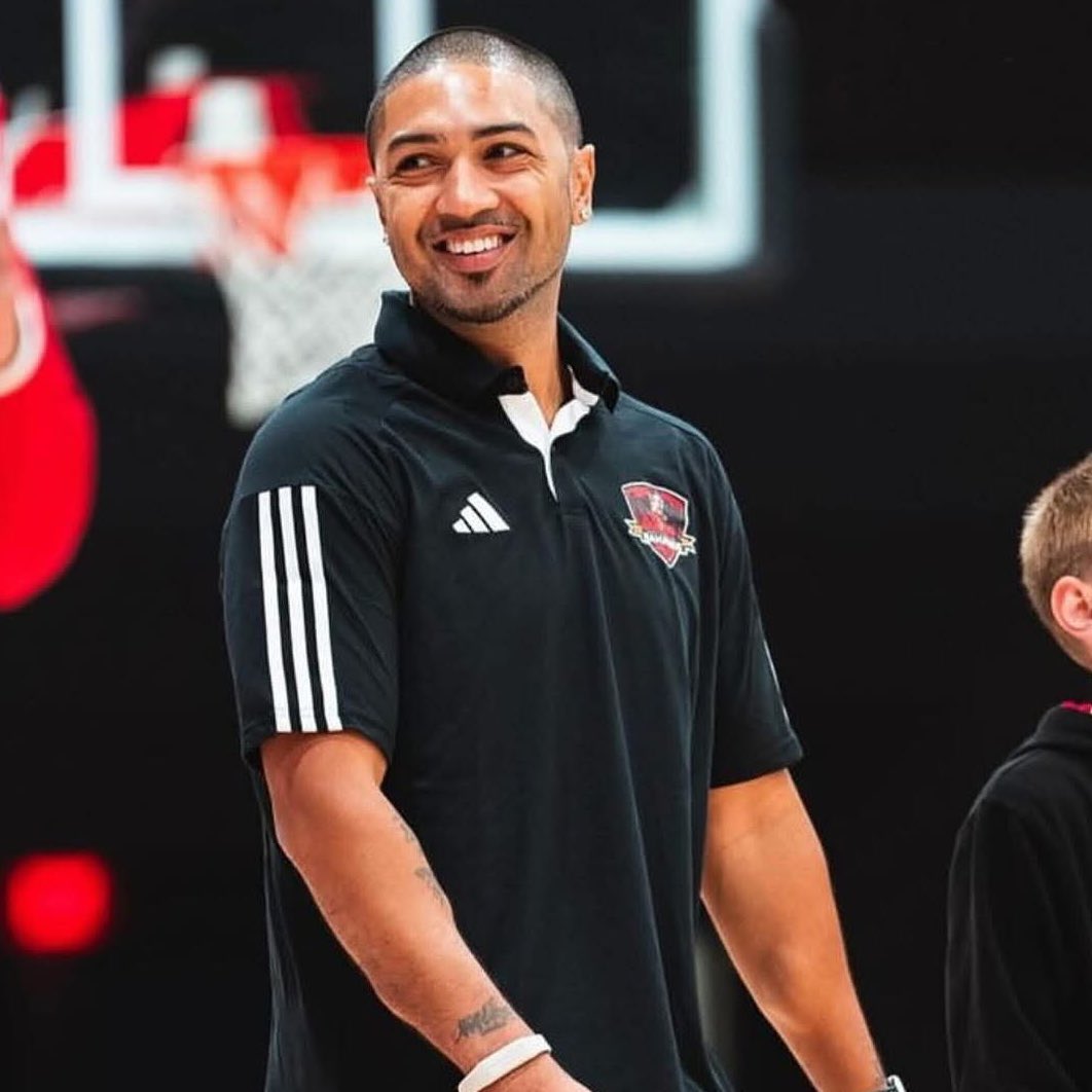 CBBcontent's tweet image. Louisville legend Peyton Siva has been promoted to an assistant coach role under head coach Pat Kelsey. 

Siva was a star on the 2013 Louisville National Championship team.