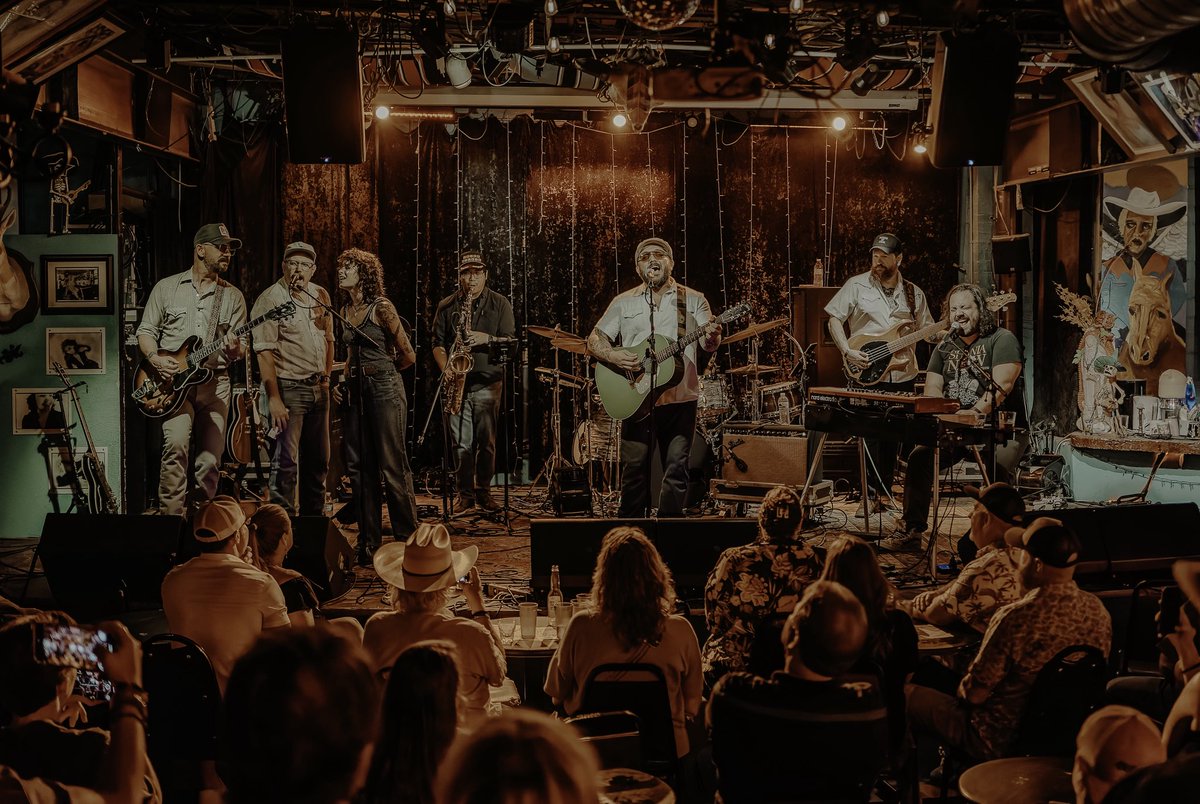 All the shows on this run have been amazing but the show at <a href="/danssilverleaf/">Dan's Silverleaf</a> was on another level! Thanks to everyone that came out and made it so special.