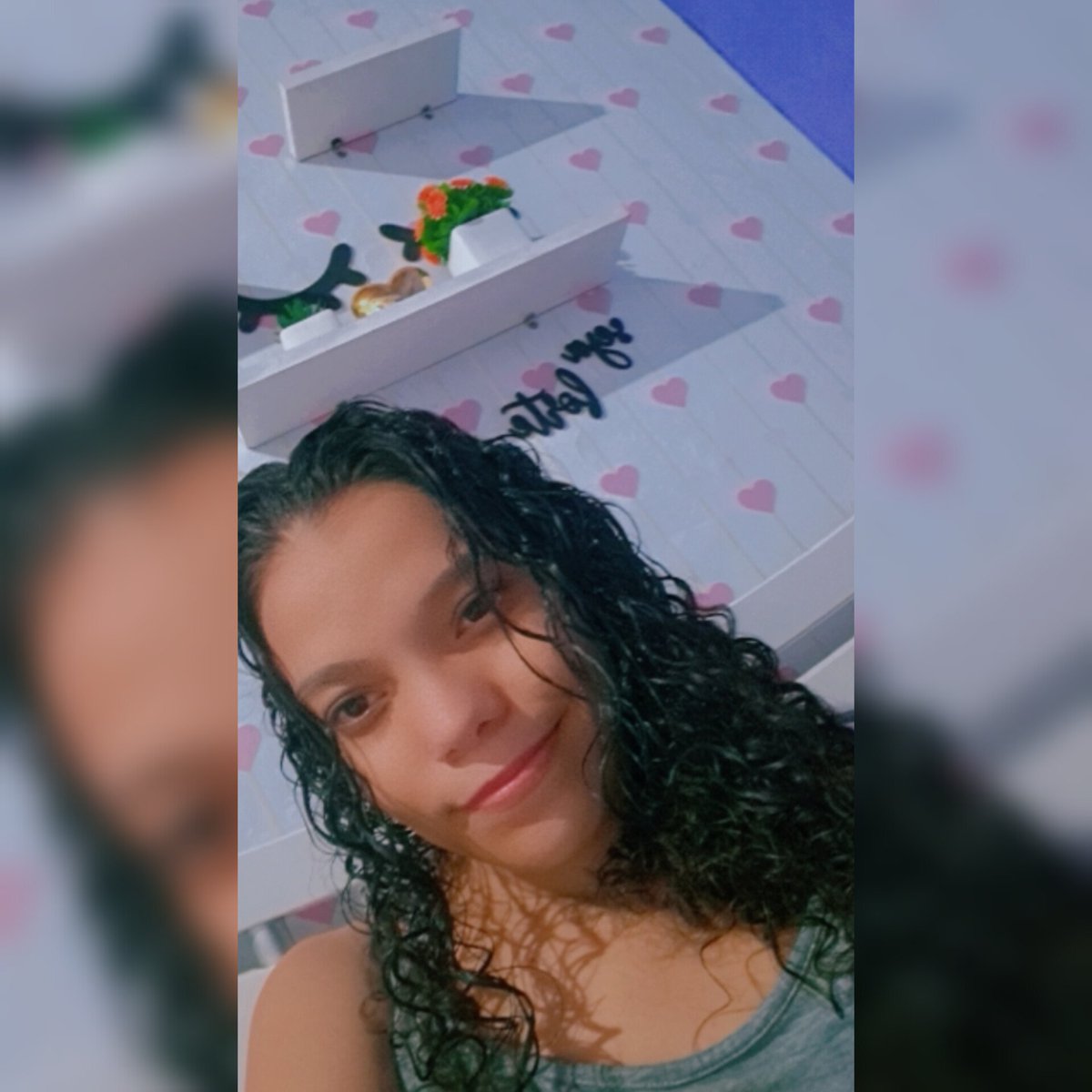 plincesaahjoyce's tweet photo. De cachos @SalonLineBrasil https://t.co/vF010qzquB