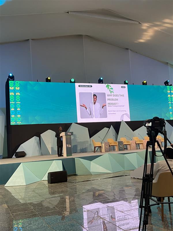 equalyz_ai's tweet photo. Day 3 at Deep Learning Indaba 2025 gave us so much to reflect on

Prof. @sanmikoyejo challenged the community to think beyond leaderboards reminding us that AI must be measured by the value it delivers, not just by benchmark scores. This is a principle we live by as we build systems grounded in African languages and contexts.

The Faculty Panel( @ulrichpaquet Esther Gathenya Khakata, Njeri Ngaruiya-Ng'ang'a, @vodumuyiwa  and Paul Amayo ) highlighted the importance of building stronger academic networks, mentorship channels from diaspora experts, and deeper ties with industry a blueprint we believe is vital for scaling Africa’s AI ecosystem.

Dr. @vodumuyiwa passionate call to empower homegrown talent struck a chord with us.

 At EqualyzAI, we see young African innovators as the heartbeat of the continent’s AI future.

And seeing the DSN community(@AbujaDsn & @AiPlus_FUTA ) projects from Lafiya Lau fighting cancer misdiagnosis to CLEANSIGH leading environmental cleanups was proof that Africa is not just catching up in AI, we are driving unique, impact-first solutions.

For us, today was more than inspiring. It reaffirmed our mission: to equalize AI by making it reliable, inclusive, and rooted in Africa’s realities.

 #EqualyzAI #DLI2025 #Indaba2025 #urunana