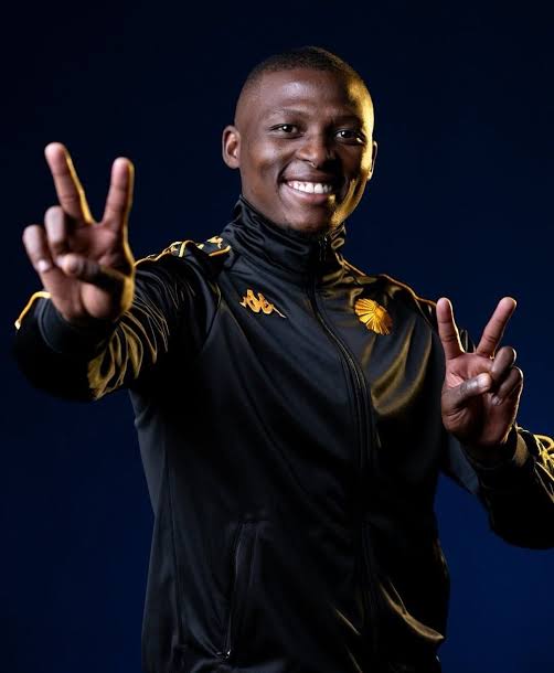 SQ_Gunner's tweet photo. #KaizerChiefs family we've got a true fighter in Thabiso #Monyane. Bro gives his all on the pitch. May he stay this sharp and committed throughout the season. #Amakhosi4Life https://t.co/rg6kUP8buW