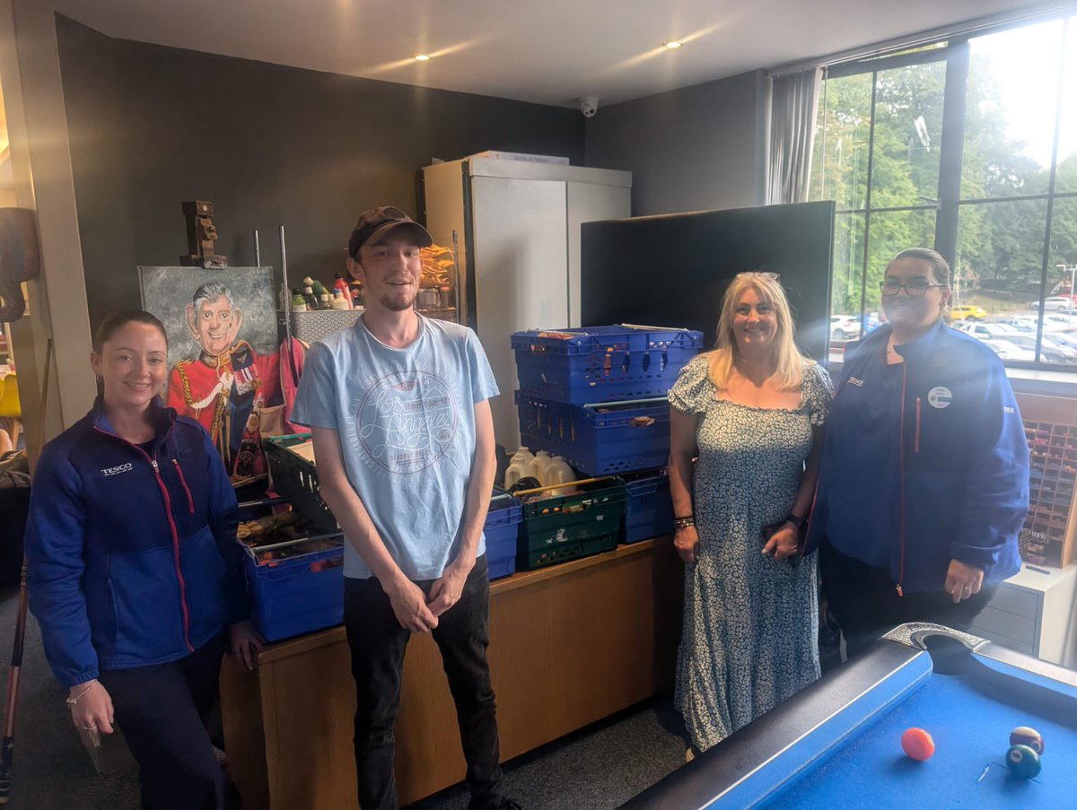 We’ve been absolutely blown away at the SHARE Homeless Action Centre (SHAC) today 💙

Yesterday, the lovely Caitlin from Tesco’s Community Support Fund came to see first-hand what we do here at the SHAC. Every single day, we support around 40 people experiencing homelessness –