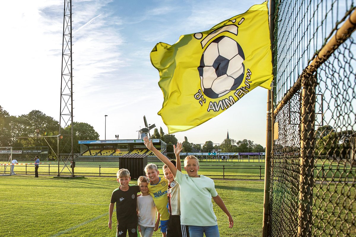 AltenaCup's tweet photo. 𝗪𝗲 𝘇𝗶𝗷𝗻 𝗹𝗼𝘀!   Vanavond waren de complexen van Achilles Veen, Wilhelmina’26 en Be Ready het toneel van de poulefase.

Dank aan alle teams voor de sportieve avond.  ➡️ Op naar zaterdag! Het gehele programma bekijken? https://t.co/1dmDbmSgX7
#SamenSterk https://t.co/131ZLUByyV