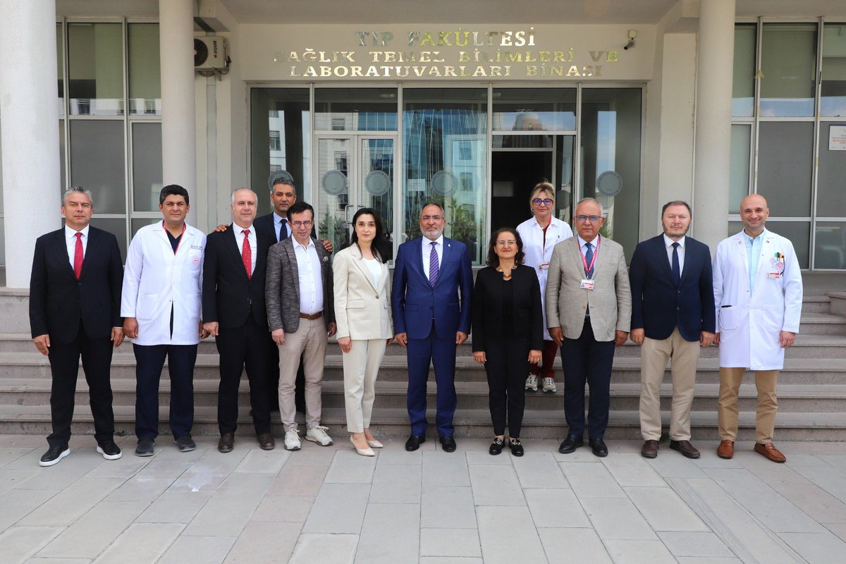 Ali Cengiz Köseoğlu (@acengizkoseoglu) on Twitter photo Üniversitemiz Tıp Fakültesinde görev değişimi gerçekleşti. Tıp Fakültesi Dekanlık görevini yürüten Prof. Dr. Tuğba ENSARİ, Dekanlık görevini Prof. Dr. Mücella Arıkan YORGUN'a devretti.
Her iki hocamıza da başarılar dilerim. <a href="/ybuankara/">Ankara Yıldırım Beyazıt Üniversitesi</a> <a href="/aybutip/">AYBÜ TIP FAKÜLTESİ</a> Üniversitemiz Tıp Fakültesinde görev değişimi gerçekleşti. Tıp Fakültesi Dekanlık görevini yürüten Prof. Dr. Tuğba ENSARİ, Dekanlık görevini Prof. Dr. Mücella Arıkan YORGUN'a devretti.
Her iki hocamıza da başarılar dilerim. <a href="/ybuankara/">Ankara Yıldırım Beyazıt Üniversitesi</a> <a href="/aybutip/">AYBÜ TIP FAKÜLTESİ</a>