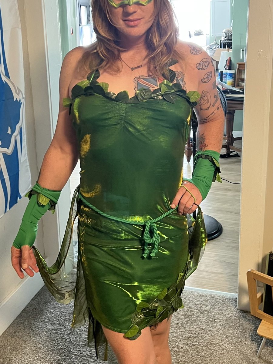 asstrashoots's tweet photo. Can you guess what I’m going to be for Halloween by the first pic?
#trans #transgender #transfemme #mtf #lgbtqiaplus #lgbtq #girlslikeus #transisbeautifull #thirst #transwomenarewomen #pride #polyamarous https://t.co/k4YXyvABPN