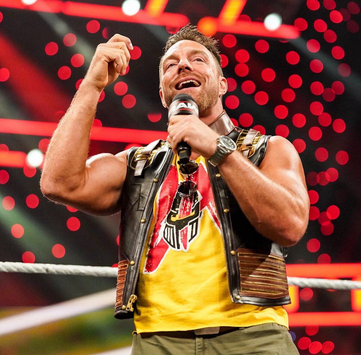 🚨 NEWS | WWE 

LA Knight fait désormais officiellement partie du roster de RAW !
————
DrCatch