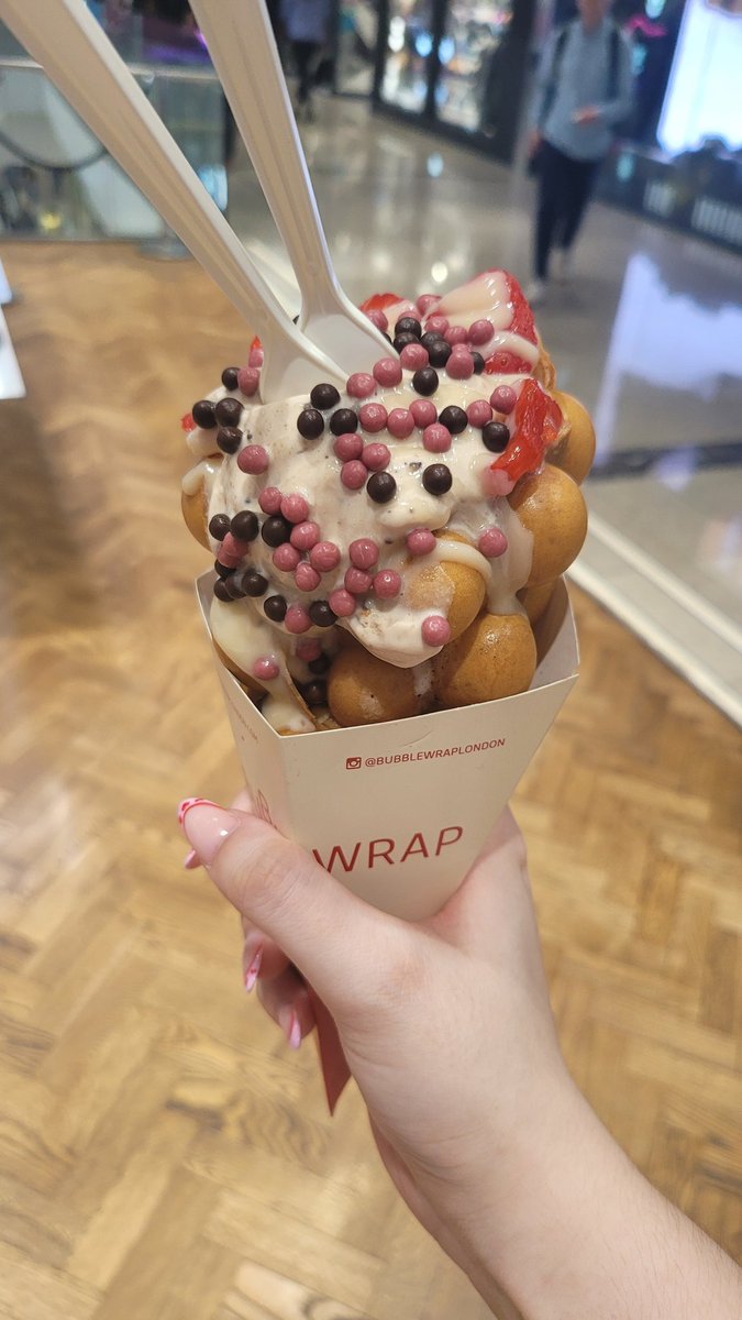 bdayvt's tweet photo. nomnomnomnomnomnomnomnomnomnomnomnom (–⩊–) https://t.co/WgnXDcuWHy