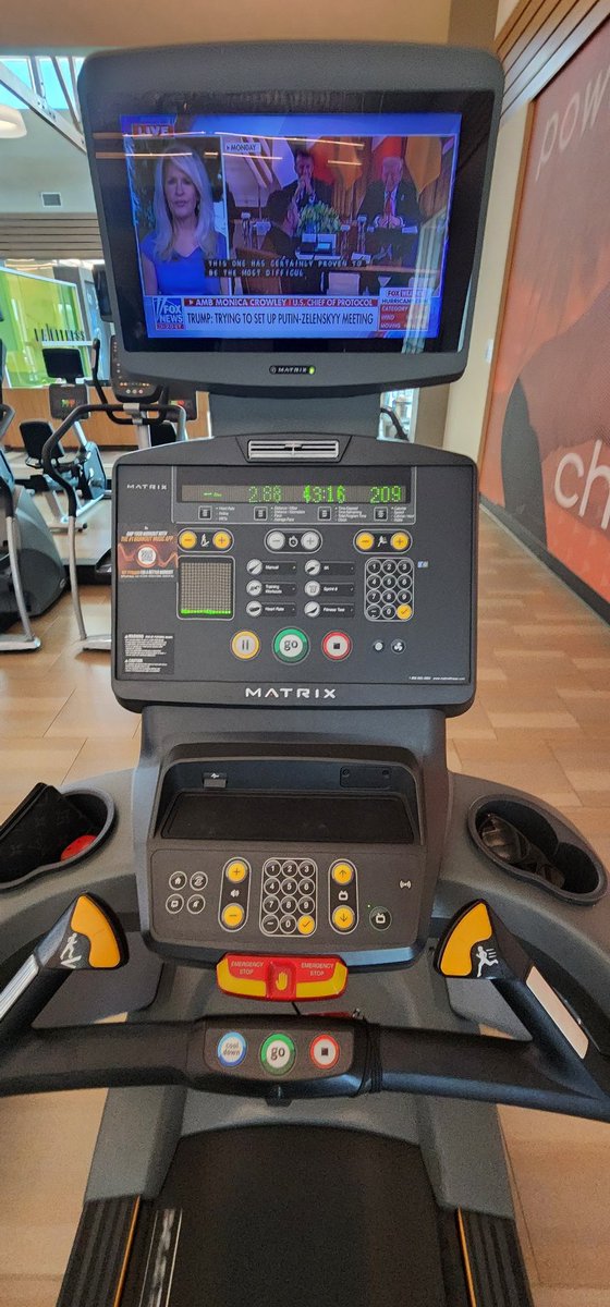 DavidSGingras's tweet photo. 12:33 pm on d-day. If you think I'm sweating over this, you're right. Lost 30 lbs. since last year. 15 more 2 go.

I'm honestly fine with whatever result. Denial would be disappointing, but life isn't always fair or perfect.

Like everyone else, I want to see an end to this. https://t.co/zonRBKLzKd