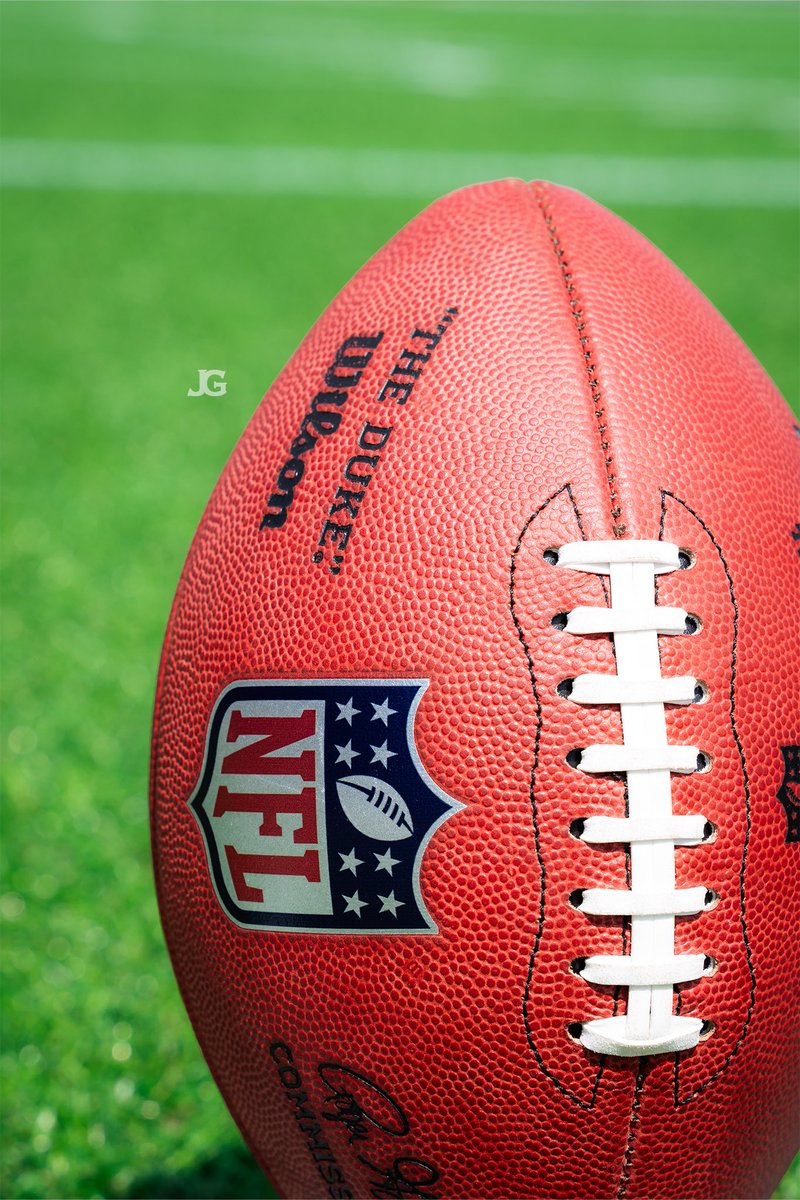 JayGShots's tweet photo. Wilson Football shot by JG https://t.co/gy2GATAMRN