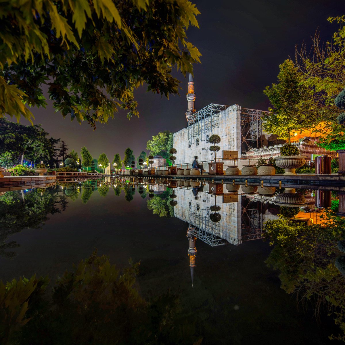 Dünya Fotoğrafçılık Günü’nde, kadrajımızı maneviyatın kalbine çeviriyoruz.

☪️ Hacı Bayram-ı Veli Camii ve Türbesi: Ankara’nın ruhunu yansıtan bir abide.

#DünyaFotoğrafçılıkGünü
