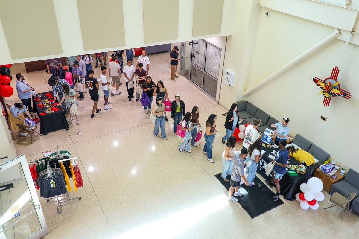 NewMexicoJC's tweet photo. New Student Orientation at NMJC was a huge success! Our students got the chance to explore all the resources and services that we have to offer.
#NMJC #NMJCSuccessThroughLearning #NewMexicoJuniorCollege #FeelTheThunder https://t.co/yfLG4mXRP7