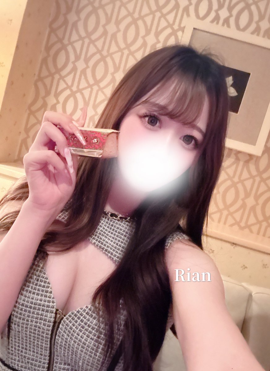 BLENDA_rian's tweet photo. 北海道から来てくれたお兄様からのお土産バターサンド❄️💕
遠いのに会いに来てくれて嬉しい😌 https://t.co/p09DhmICoW