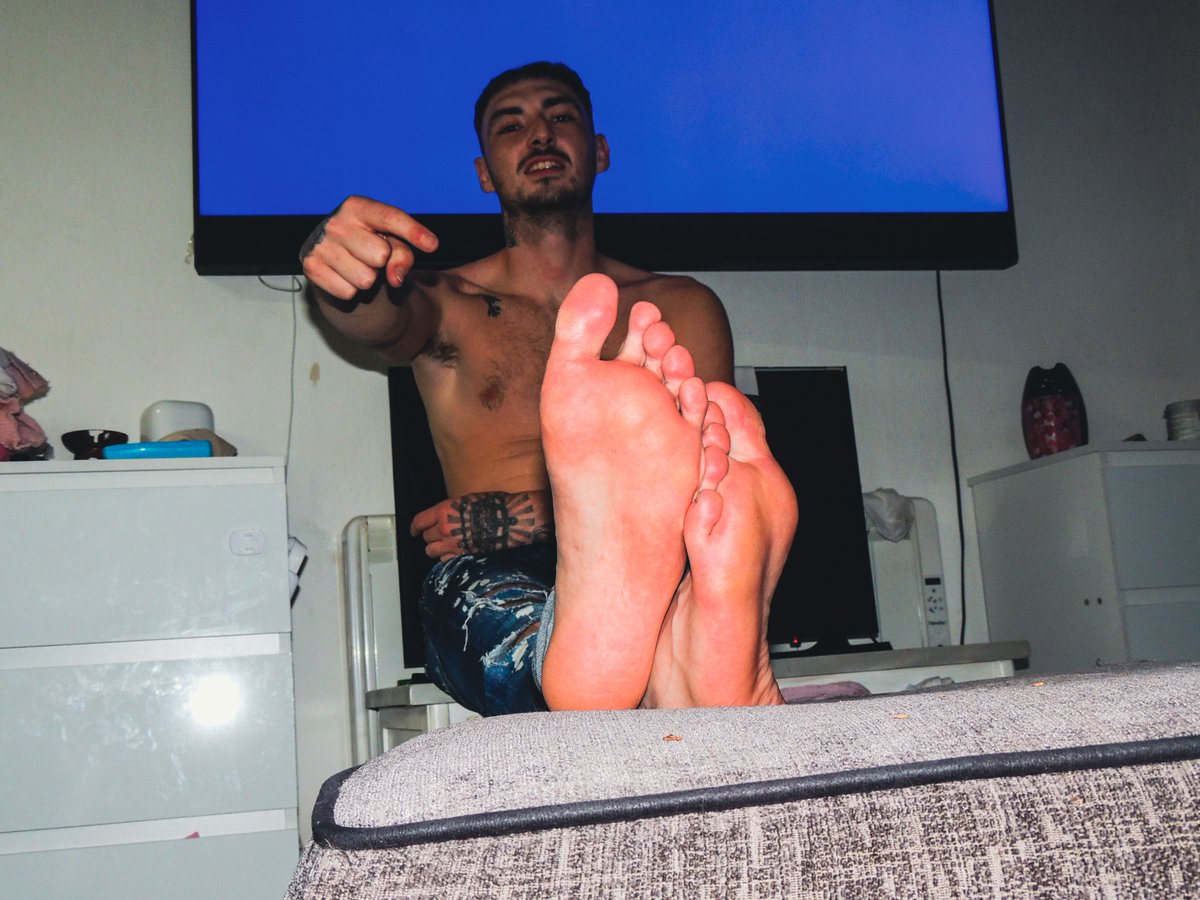 SensationSoles's tweet photo. Leak for daddy my DMs are open ⚜️

@FindomWorldRT @trusted_alphas @HellGodsPro @slave_here @_str8Gods @MASTERS_PROMOS @RT4MastersBR2
@Toeypromo @alpha_amplifier @RTslavemaster @RtCashmaster @RT4Kings @alphas_rt @rt4dom @under_alpha @MasterMaxWorld https://t.co/0hGDB9m2NM