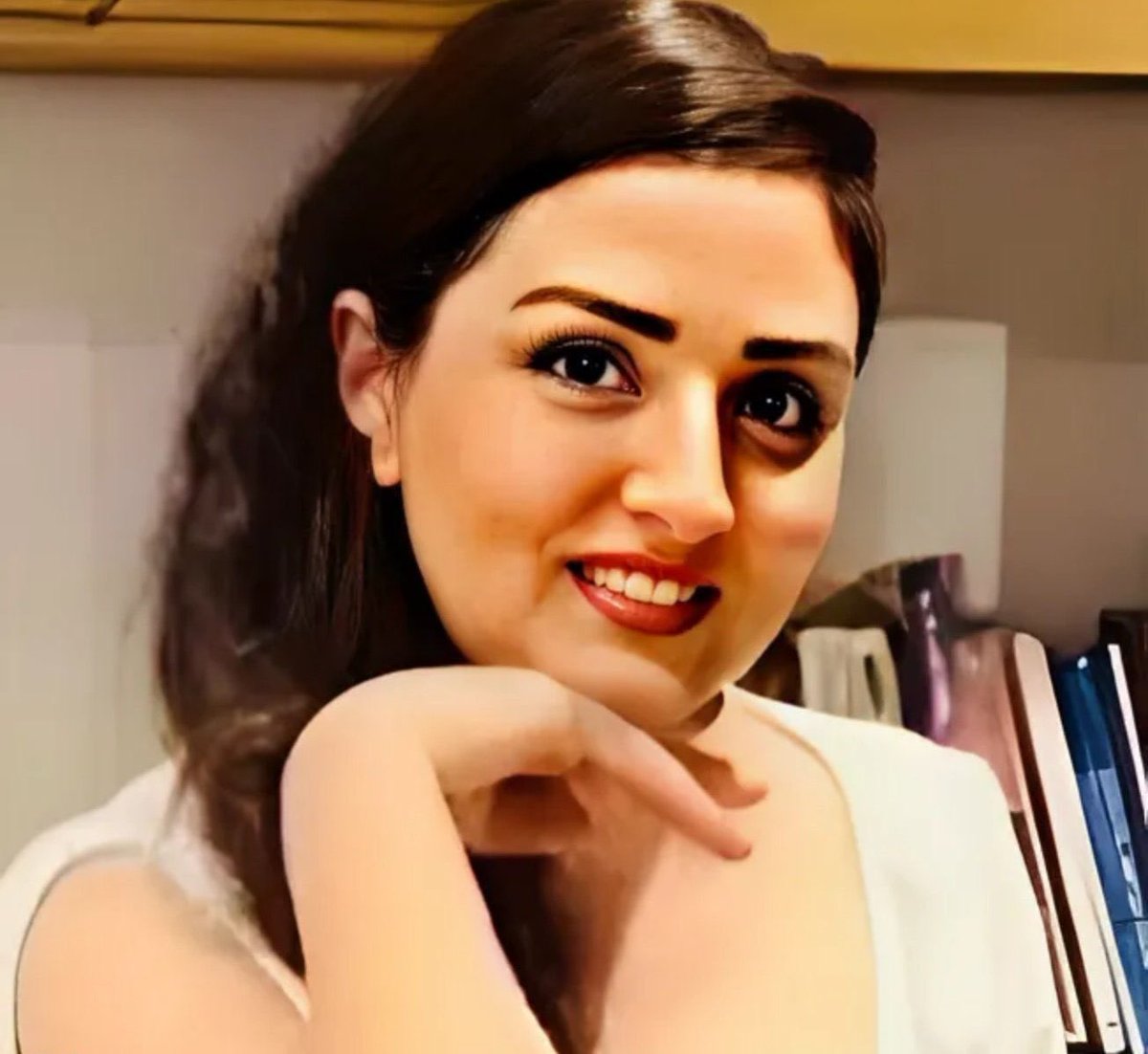 صبر داشته باش، باز می‌شه این در…
#آیدا_رستمی