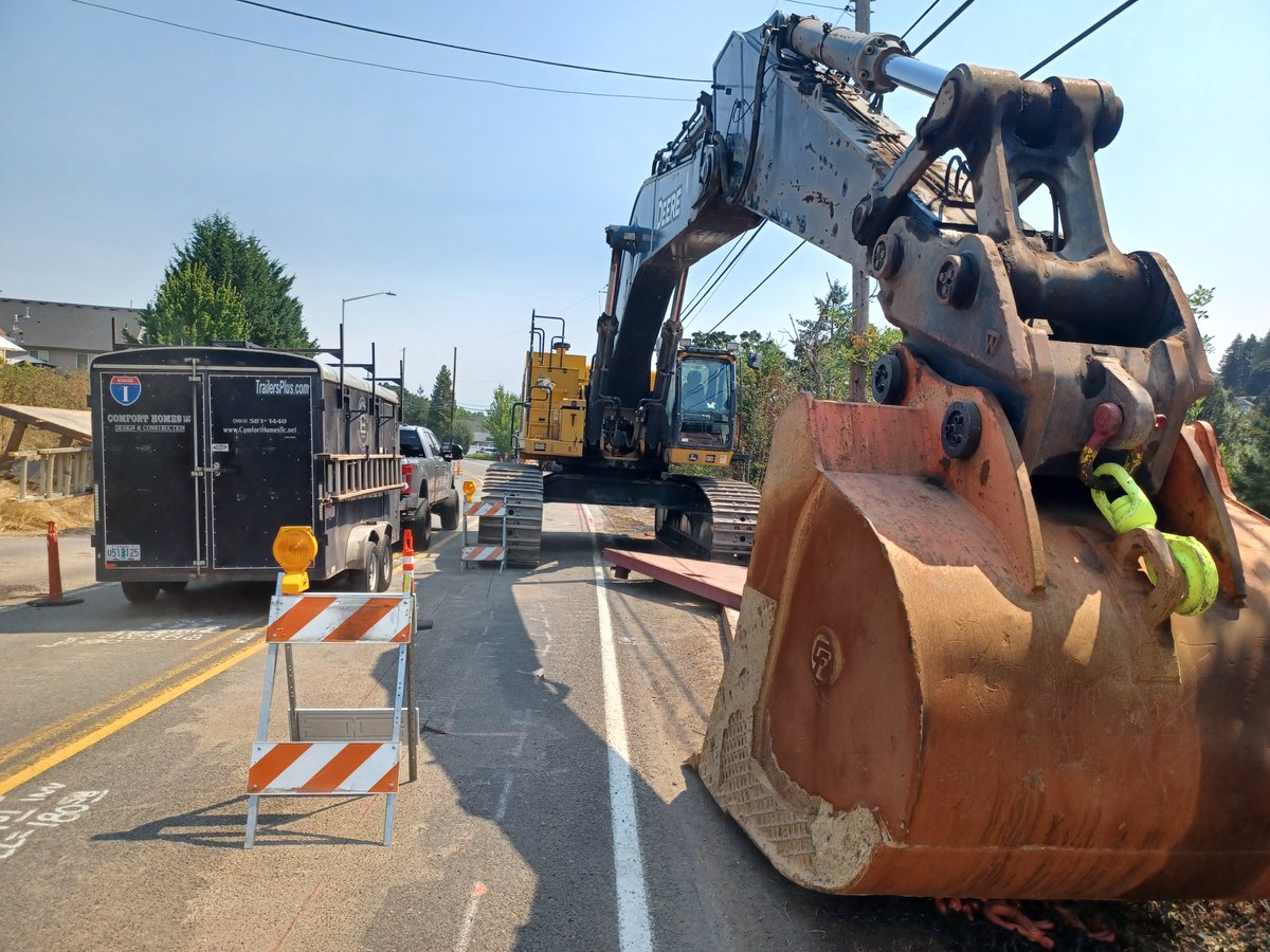 LEIEngineering's tweet image. PHOTO OF THE WEEK:  Big machine on LEI Oregon's Brush College Road Improvement Project in West Salem