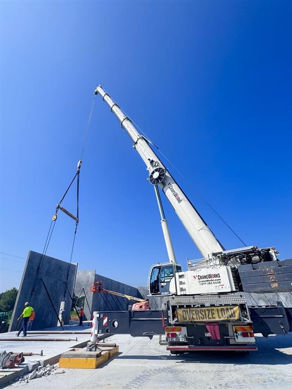 💥A cool lift in Scottsboro, AL

Today, we partnered with Goss Foundations Inc. on a tilt-up panel project, bringing out our 350-ton crane to get the job done right💪

Stay tuned for action video👀 

Contact us today! 
📞1-877-282-5438

#CraneWorks #WeLiftTheSouth