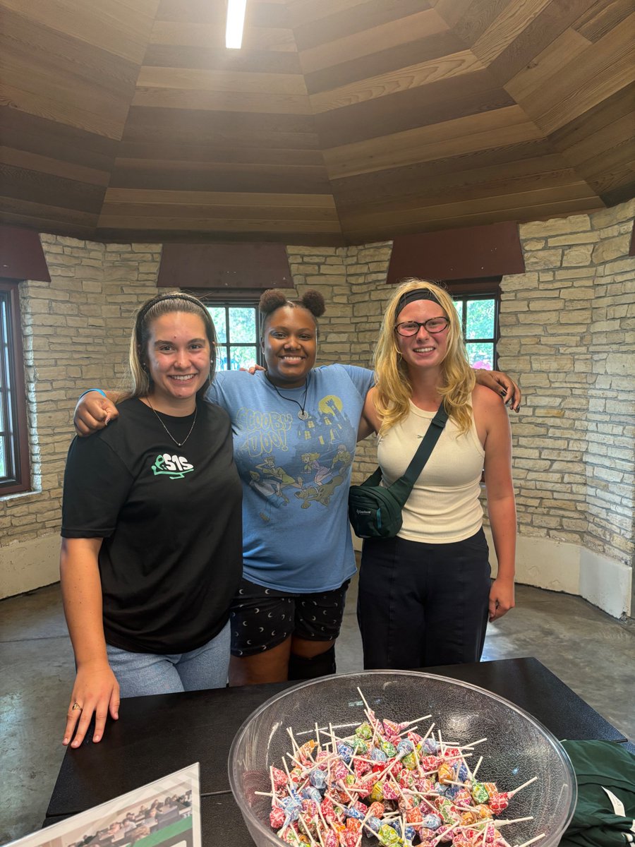 Pi515_IA's tweet image. 📚 Pi515 had an amazing time connecting with students and families at Roosevelt’s annual Back to School Bash! We kicked off the school year with great energy, school spirit, and community fun. Heres to a successful year ahead! 💚
#pi515 #backtoschool #afterschoolprogramming