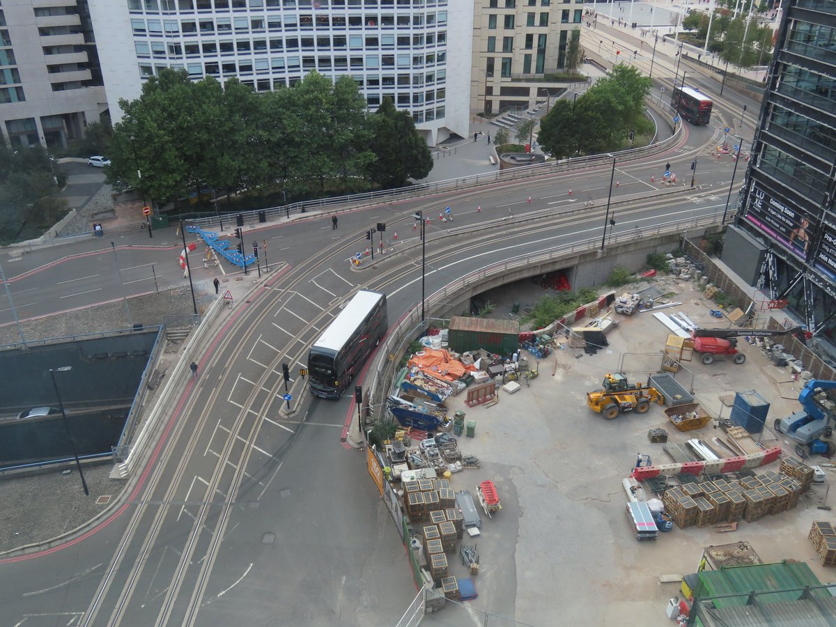 ellrbrown's tweet photo. When will people stop walking over Lyon Queensway. @WMmetro and @nxwestmidlands. @ParadiseBham Three Chamberlain Square #WorkSpaceEvolved. The safe route is Centenary Way or walk down to @Mailboxlife underpass. https://t.co/XJ8K5Ht2iI