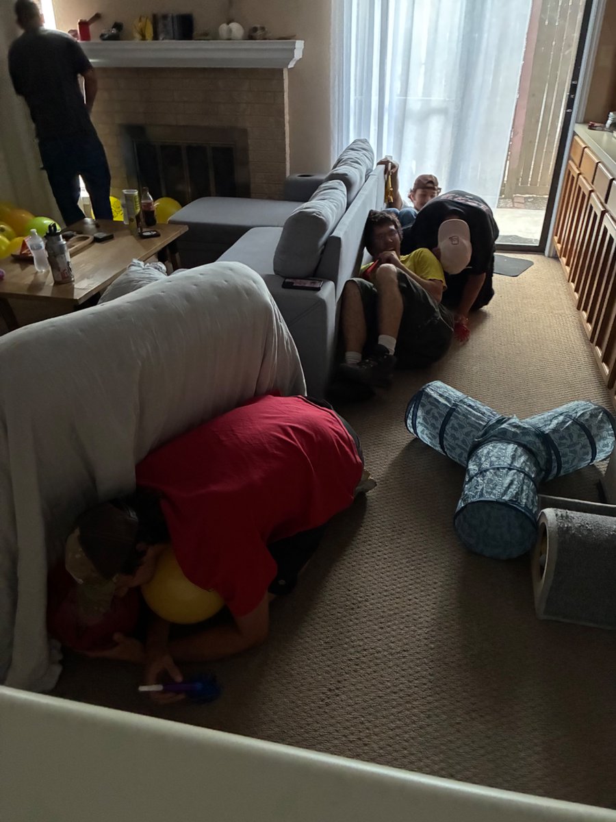 juicysocksss's tweet photo. Life’s been too good, i cant find a reason to come on this app and trauma dump anymore 🤣 https://t.co/QrWKYtWqXM