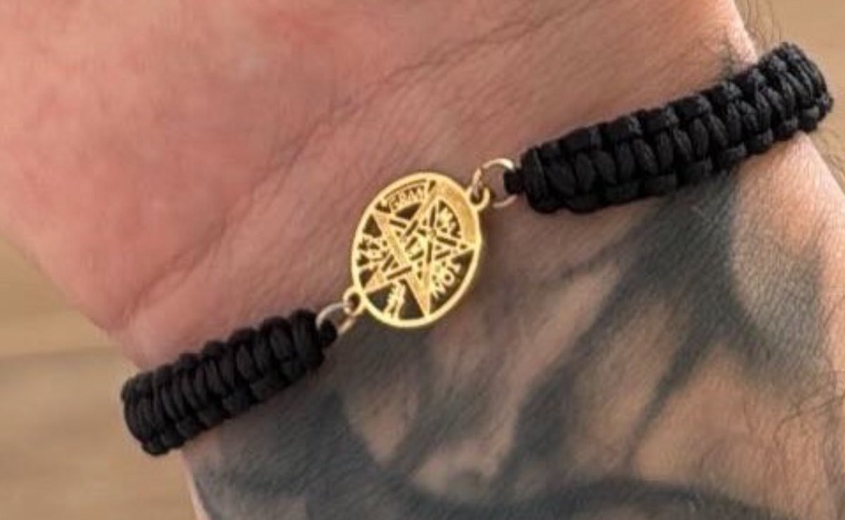 FrayAmeth's tweet photo. @wallstwolverine Nadie es perfecto pero esta no la vi venir, bro decepcionante, que quieres que te diga. Hasta siempre, seguidor menos. Rezaré por ti, https://t.co/tle55RUOVk