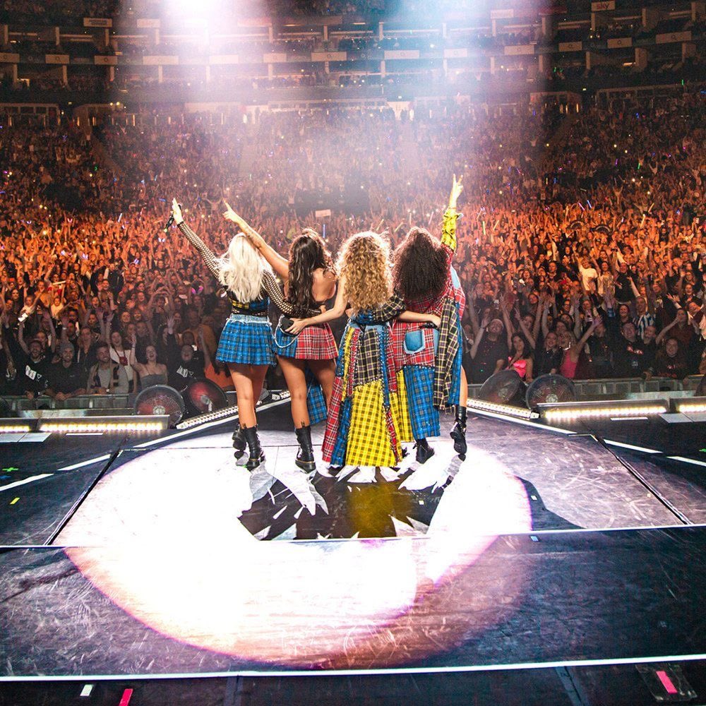 thirlwallrare's tweet photo. Como swiftie eu adoro músicas com histórias e fofocas por trás e para incentivar vocês a ouvir Little Mix: segue a thread com músicas desse tema em homenagem a maior girlband da década!
#14YearsOfLittleMix #LittleMix 🤍 https://t.co/PVNb5L4wV6