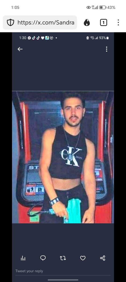 Nadie77788's tweet photo. @MarioRogel_SV @Relizabara Lo trae en sus genes no lo puede evitar jajajaja https://t.co/kHLdeXQhjX