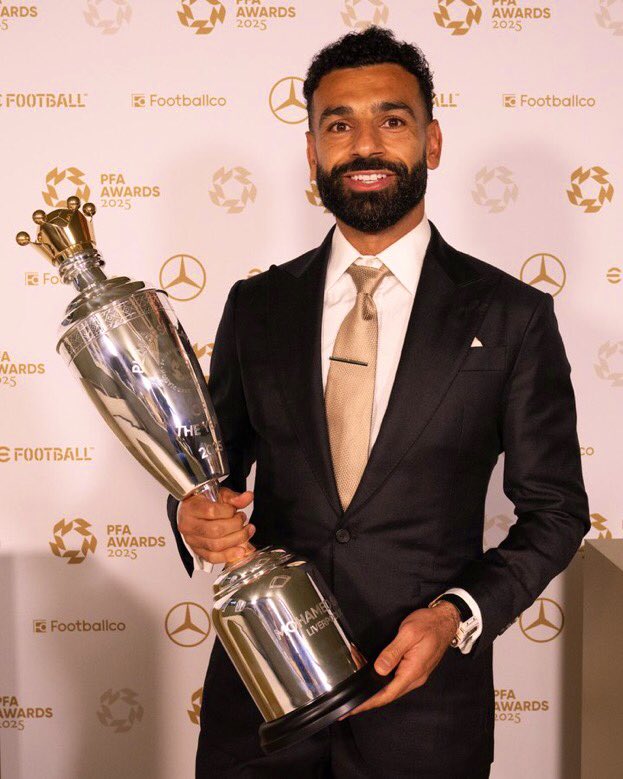 Mo salah won 🏆 the PFA player of the year